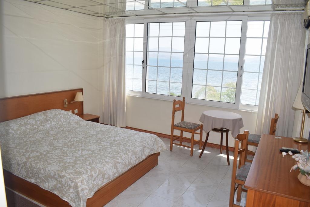 Miloi Rooms And Apartments Exterior foto